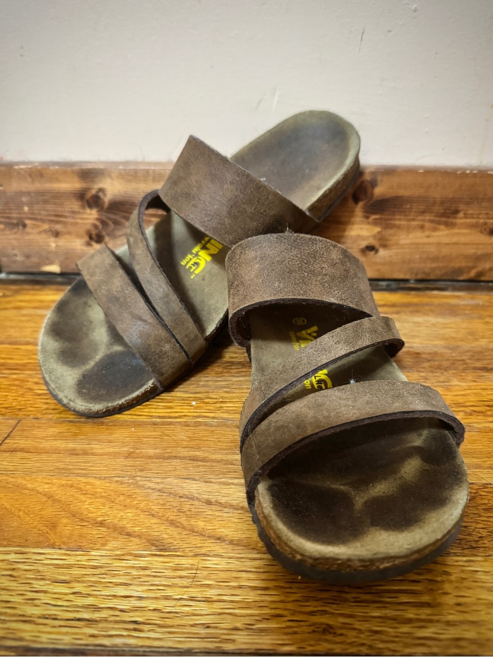 Women's Brown Suede Slide Sandals